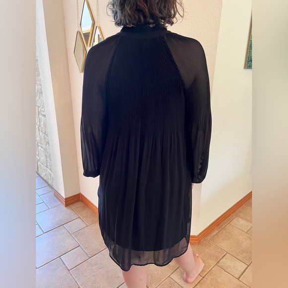 Signature Studio Black Pleated Keyhole Tie collar Long Sleeve Dress Size Medium - Picture 3 of 11